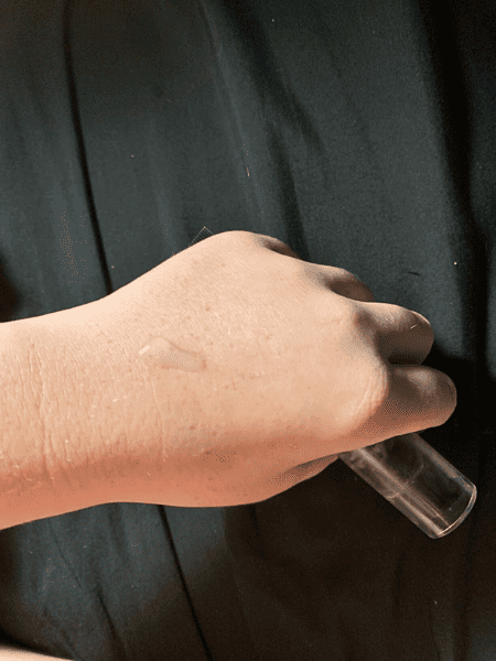 Face Makeup Primer on hand